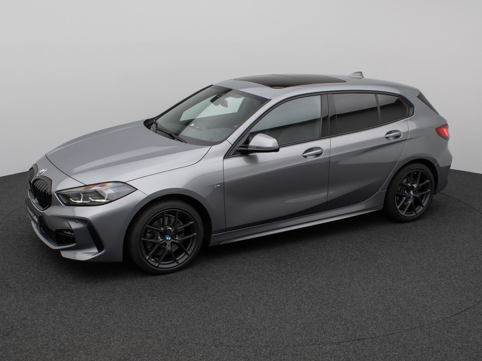 Fahrzeugabbildung BMW 120i M Sport Panorama PDC DAB Lenkrhzg Komfort