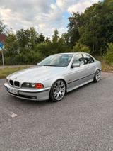 BMW E39 523iA Limousine - BMW 523 aus 1999