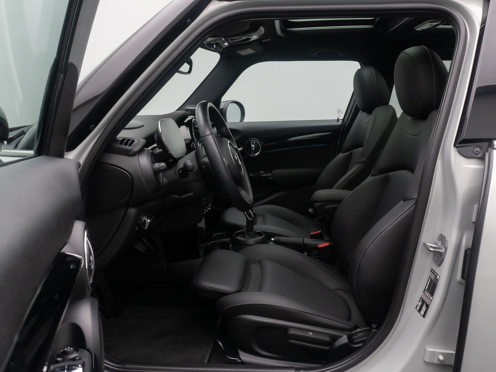 Fahrzeugabbildung MINI COOPER Panorama Kamera HUD H/K DAB Komfort Voll