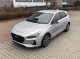 Hyundai i30 1.0 T-GDI/Kamera/Navi - Hyundai i30 Gebrauchtwagen in Frankfurt