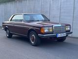 Mercedes-Benz CE 230 - Mercedes-Benz CE-Class: Rot