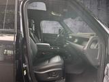 Land Rover Defender 110 D250 X-Dynamic SE 360°Kamera,Black  - Land Rover Defender X-Dynamic-S
