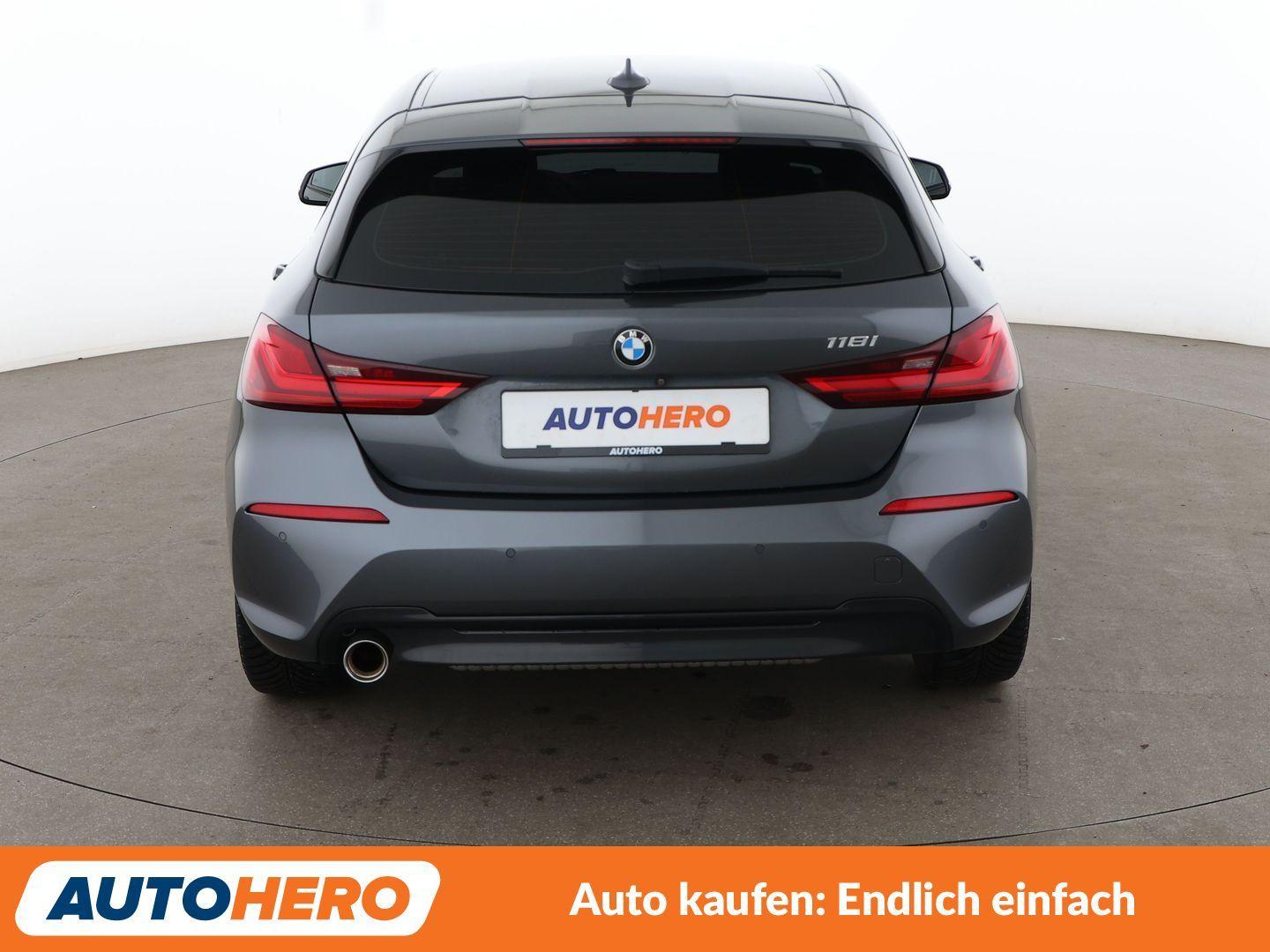 BMW 1er 118i Sport Line Aut.*LED*NAVI*TEMPO*PDC*