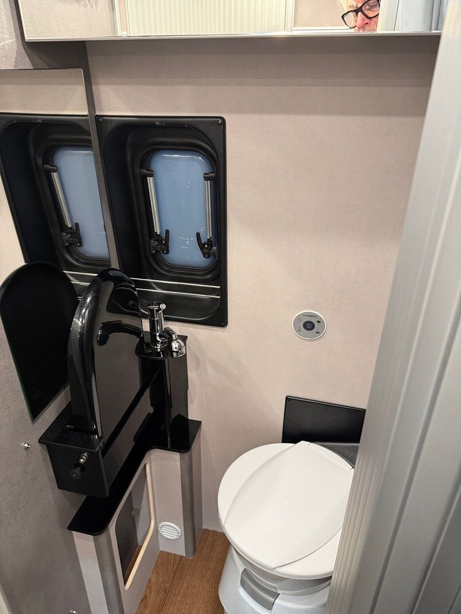 Fahrzeugabbildung Pössl Summit Shine 600 LR Citroen Markise,Solar,Autom.