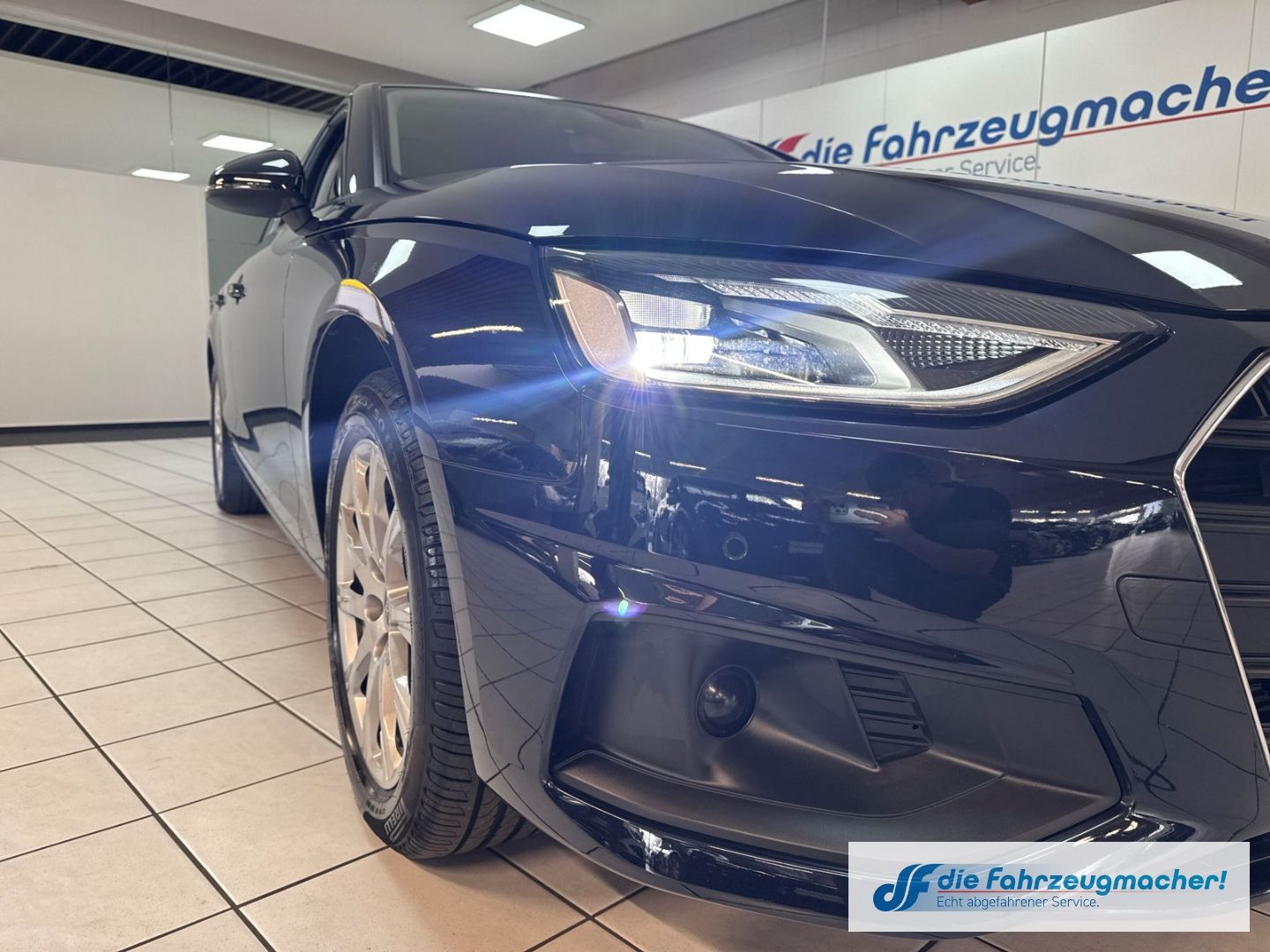 Fahrzeugabbildung Audi A4 Avant 40 TFSI AHK-klappbar Navi LED El. Heckk