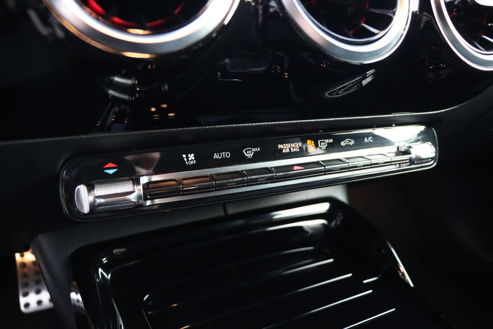 Mercedes-Benz CLA 35 AMG 4Matic l 1.HAND l 360° l