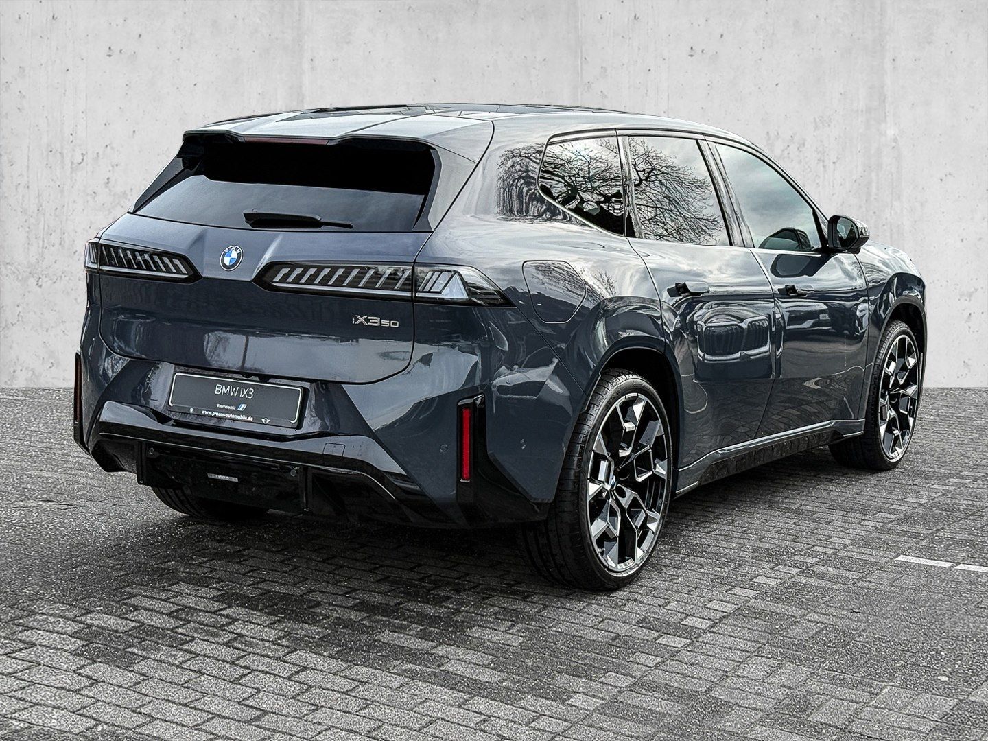 BMW iX3 - Bild 2