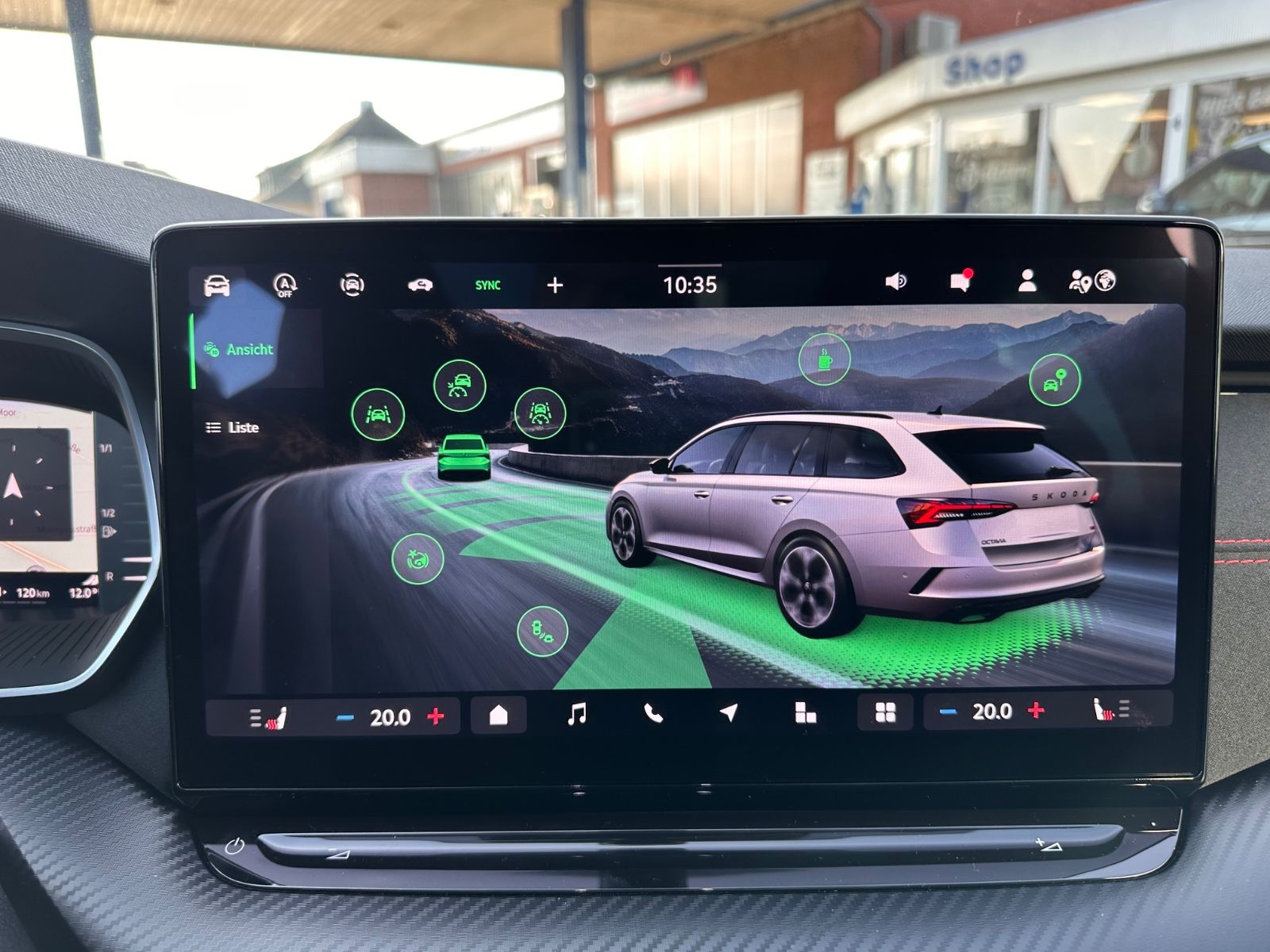 Fahrzeugabbildung SKODA Octavia Combi RS 2.0 TSI Matrix/Pano/Navi/ACC