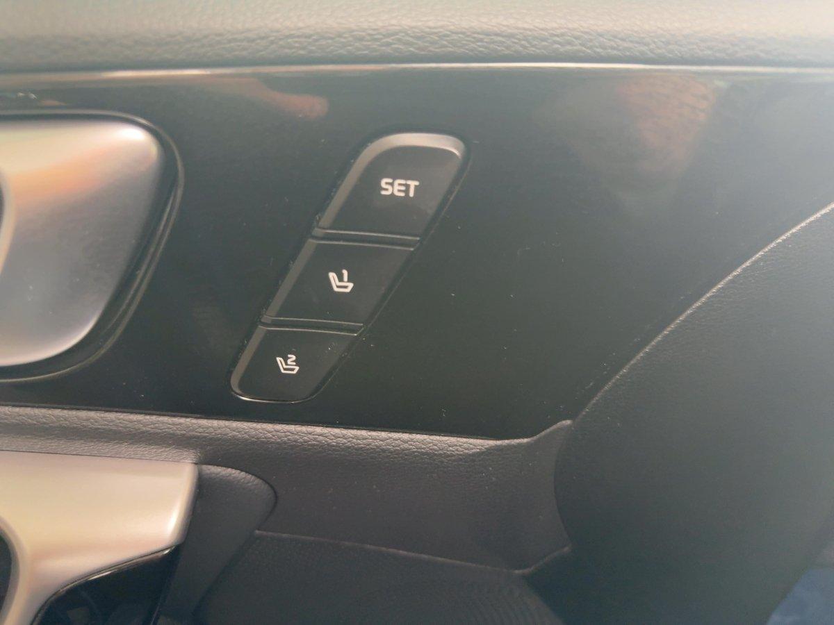 Kia cee'd Sportswagon Spirit Glasdach+LED+Kamera ACC