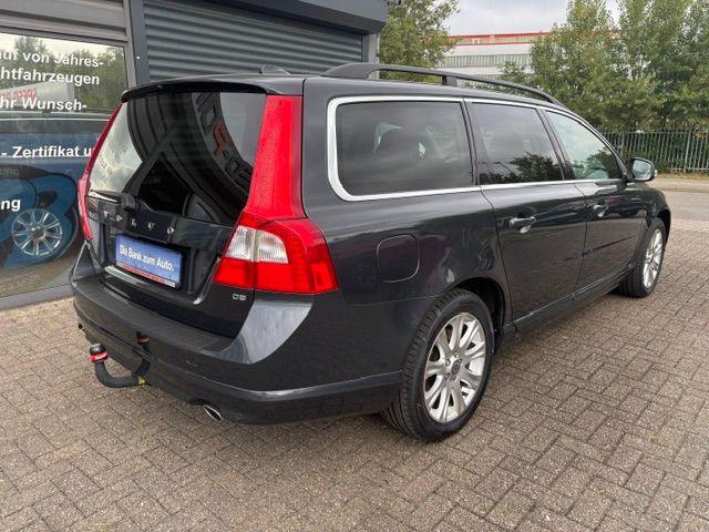 Volvo V70 2010 — engine 2.400 cm³, 205 HP (151kW)