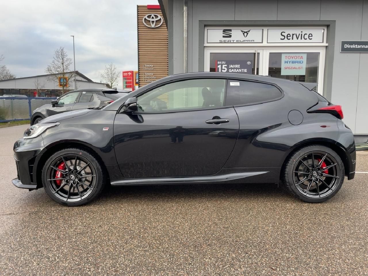 Fahrzeugabbildung Toyota GR Yaris HighPerf 1.6T AT +Alu geschm+Convenienc
