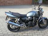 Suzuki GSX 750 - SUZUKI 2000