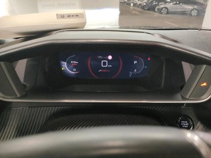 Fahrzeugabbildung Peugeot 2008 GT 8-AUTOMATIK GRA NAVI PDC 1.HAND