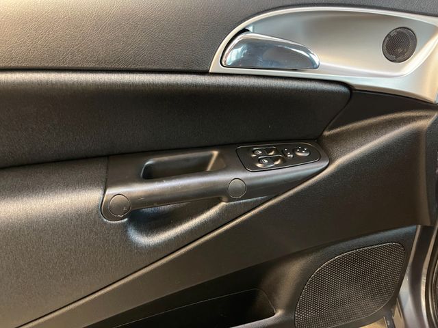 Lancia Ypsilon 1.4 8V Oro *KLIMAAUT.*2.HD*TÜV 062027*