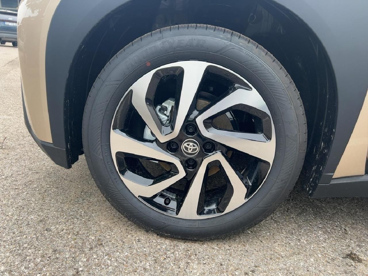 Fahrzeugabbildung Toyota Aygo X Teamplayer M/T