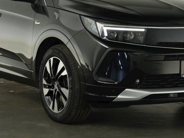 Grandland ULTIMATE PHEV AT+AHK+LED MATRIX+NAVI+3