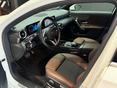 MERCEDES-BENZ A 200 Progressive*LED*CAM*LEDER*WIDE*STANDHZG*