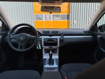 Volkswagen Passat Variant - 11