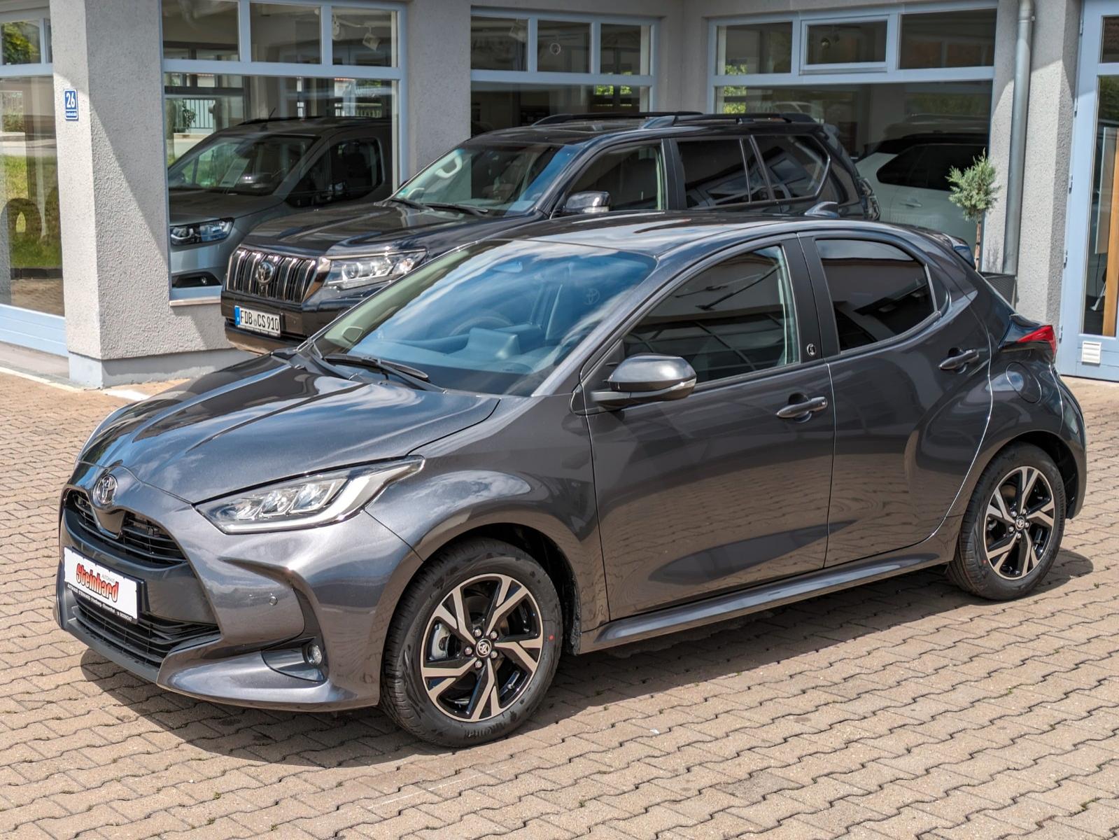 Toyota Yaris 1,5 Hybrid "Teamplayer" mit Comfort+Safety