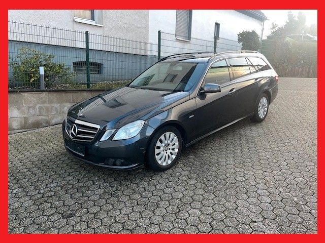 Mercedes-Benz E 220 E -Klasse T-Modell E 220 CDI BlueEffic