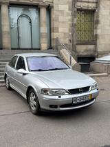 Opel Vectra  - gebrauchte Opel Vectra aus dem Jahr 2001