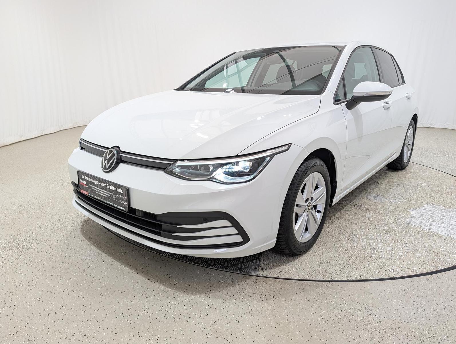 Volkswagen Golf 1.5 TSI Life DCC Fahrwerk AHZV Standhzg., миниатюра 2