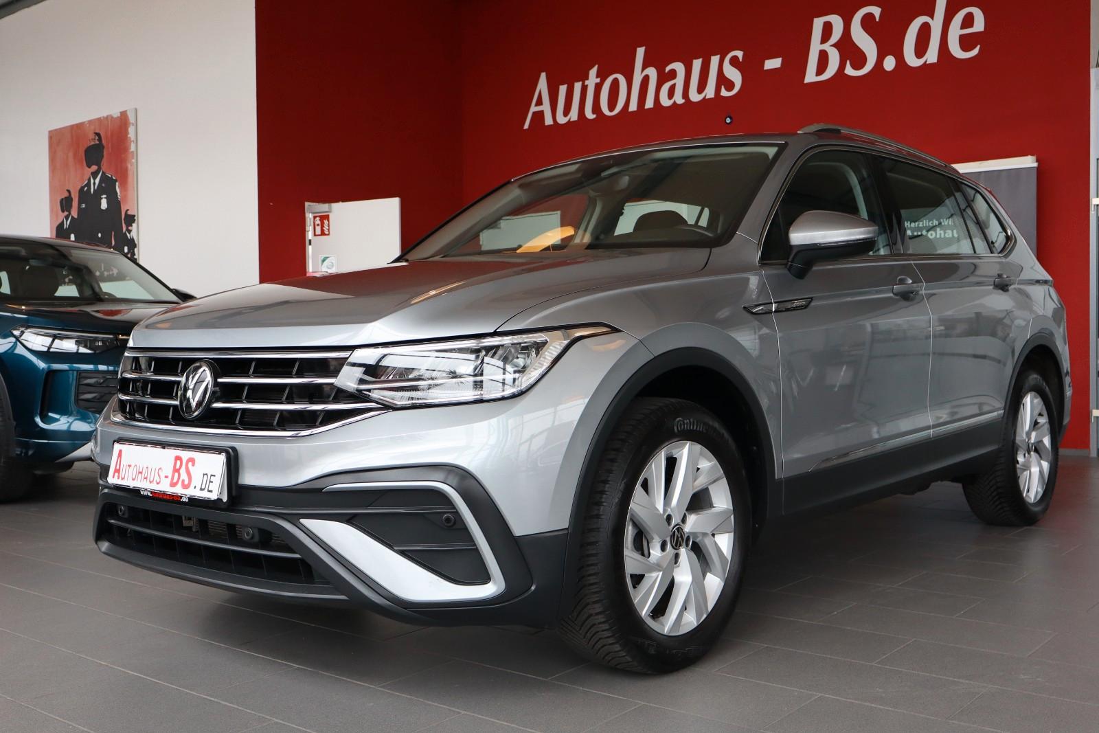 Volkswagen Tiguan Allspace 1.5TSI DSG,7SITZ,AHK,NaviLED,1Hd