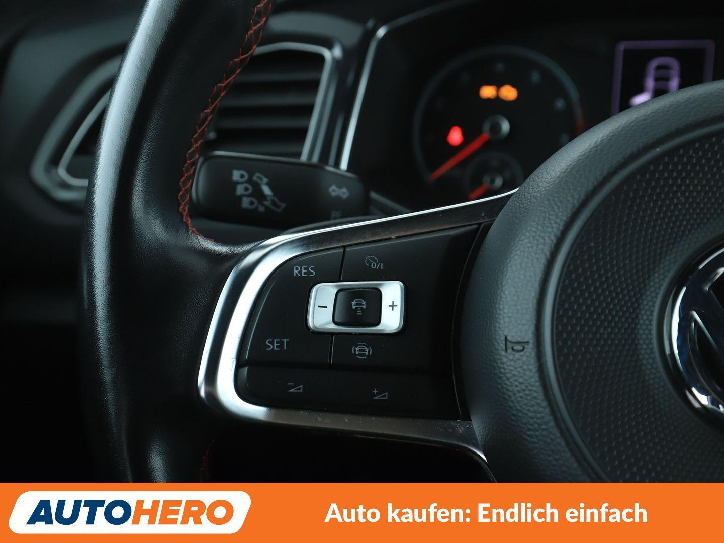 Volkswagen T-Roc 1.5 TSI ACT Sport Aut.*NAVI*LED*ACC*