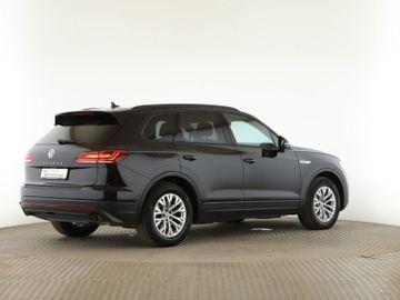 Volkswagen Touareg - 8