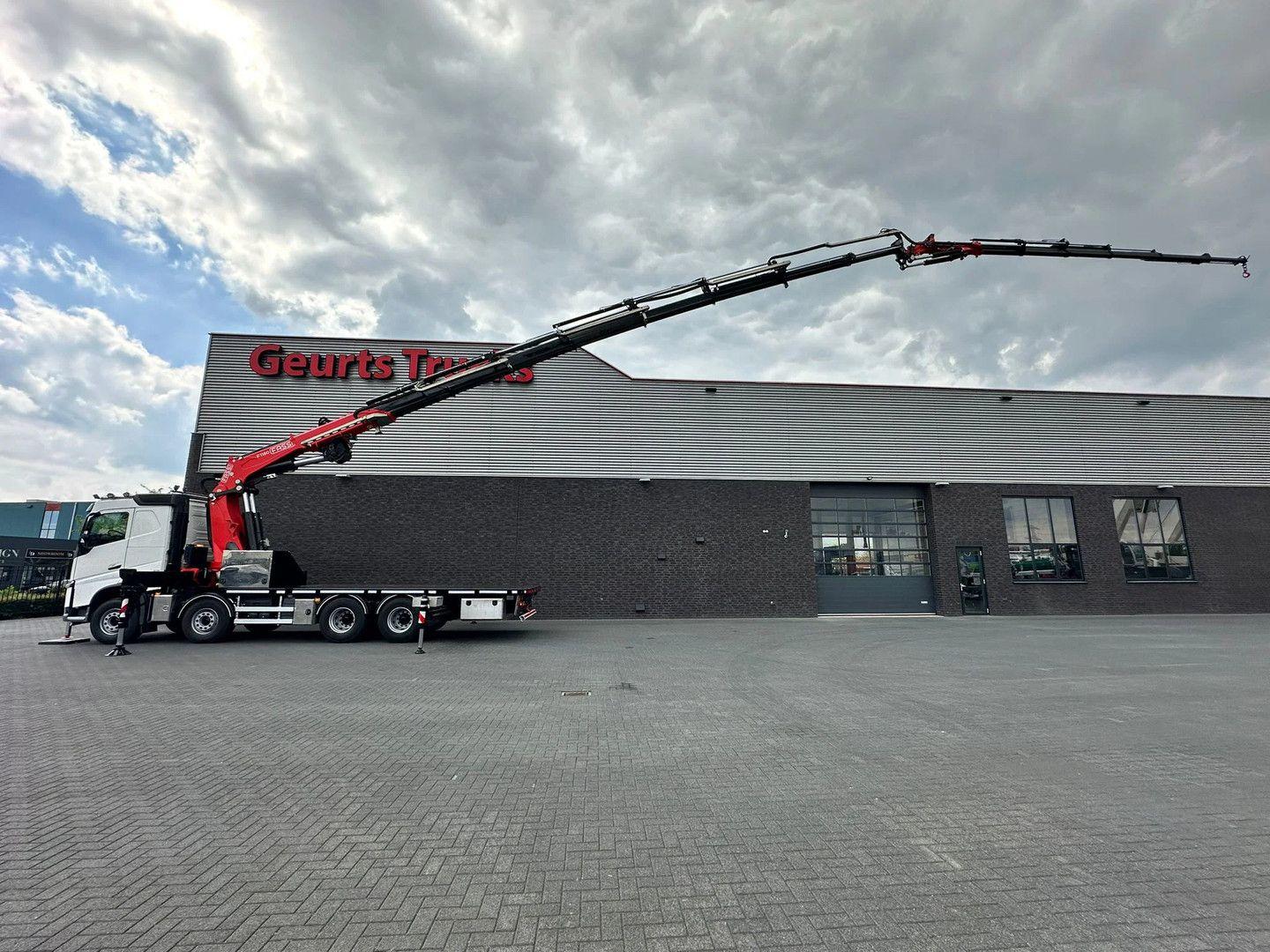 Volvo FH 8X4 BAKWAGEN MET FASSI F1150RA.2.28 XHE-DYNAM