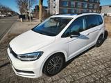 Volkswagen Highline/Standhzg/ACC/Pano/AHKschwenk/Blackstyle