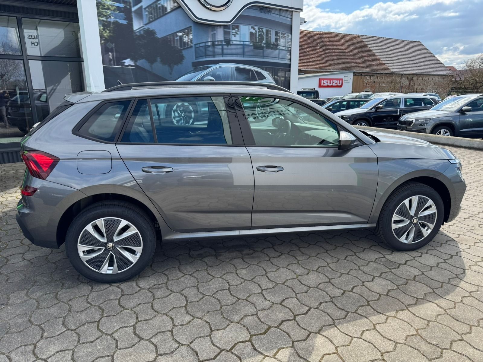 Fahrzeugabbildung SKODA Kamiq 1.0 TSI Selection OPF
