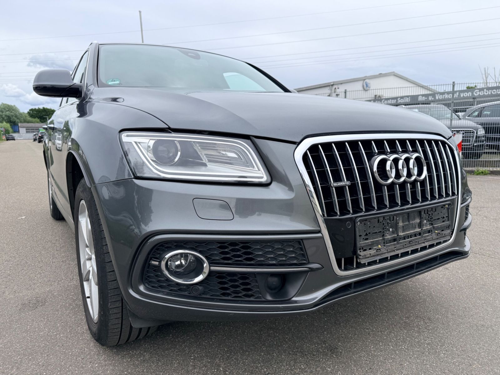 AUDI Q5 2.0 TDI 140 kW quattro S line Sport / Plus