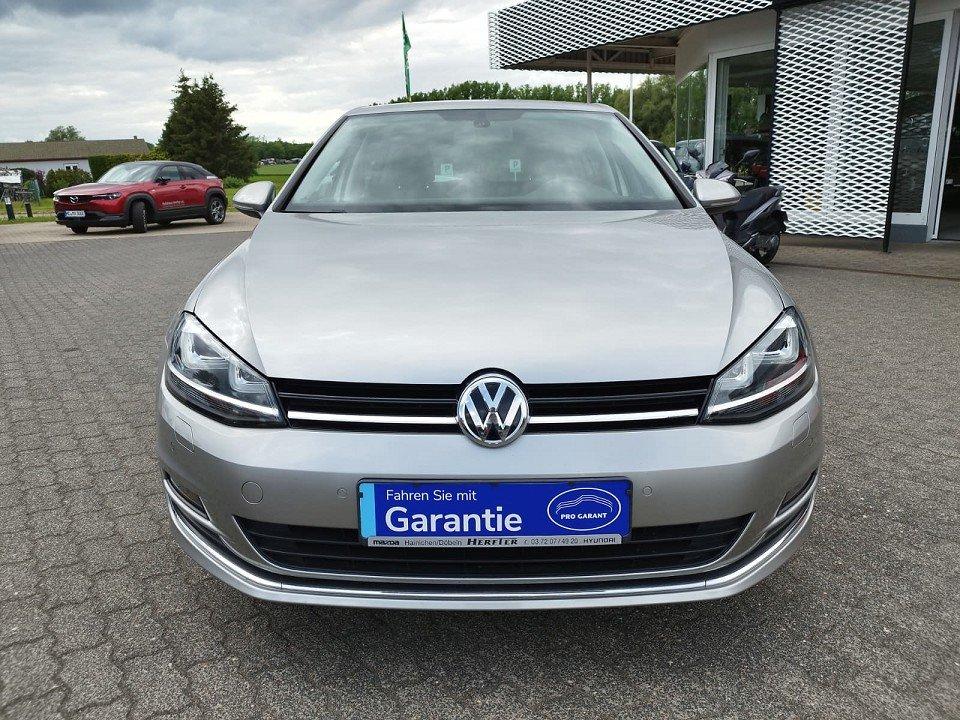 Volkswagen Golf VII LIM HIGHLINE AHK/WKR/NAVI/PDC/SHZ