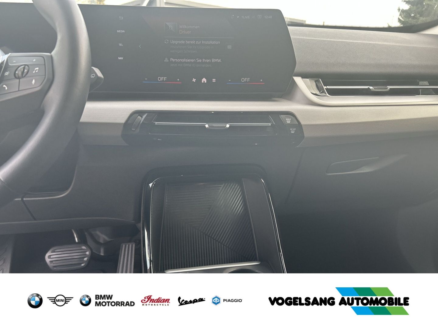 Fahrzeugabbildung BMW iX1 30xDrive,DAB,LiveCockpitPlus,Rückfahrk.,LEDS