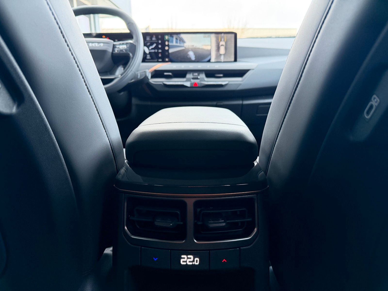 Fahrzeugabbildung Kia EV5 Earth DRIVE SOUND LED