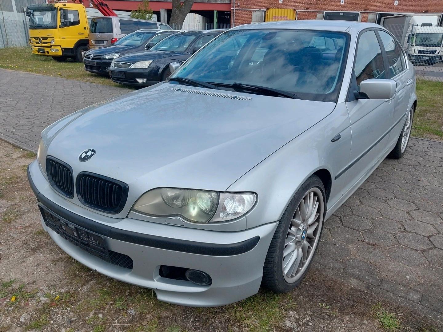 BMW 330i  M SPORT (AUT./LEDER/NAVI/XENON/CAMERA)