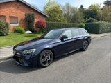 Mercedes-Benz E 220 d T Automatik Night AMG Line
