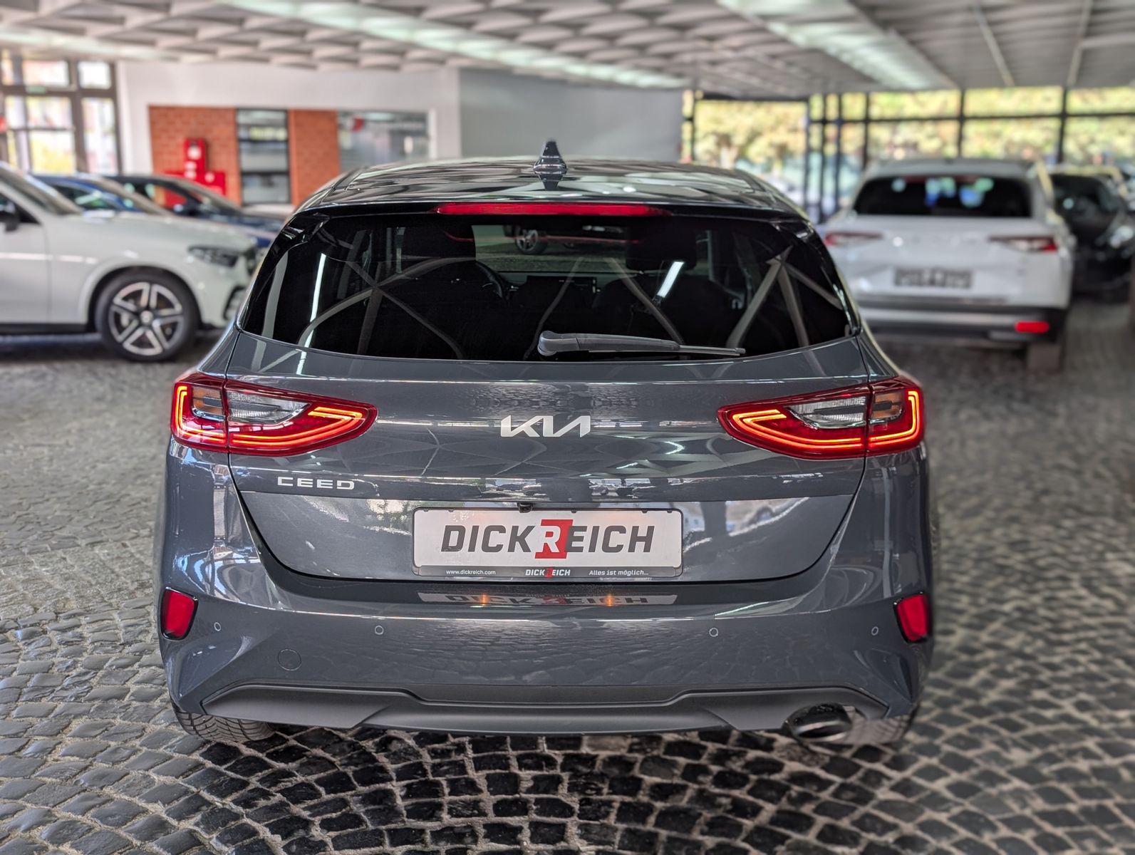 Fahrzeugabbildung Kia cee'd / Ceed 1.5 T-GDI Ultimate Style-Pk SCC JBL