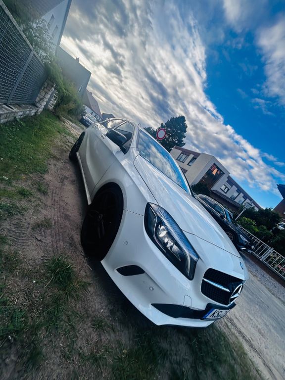 Image of Mercedes-Benz A 220