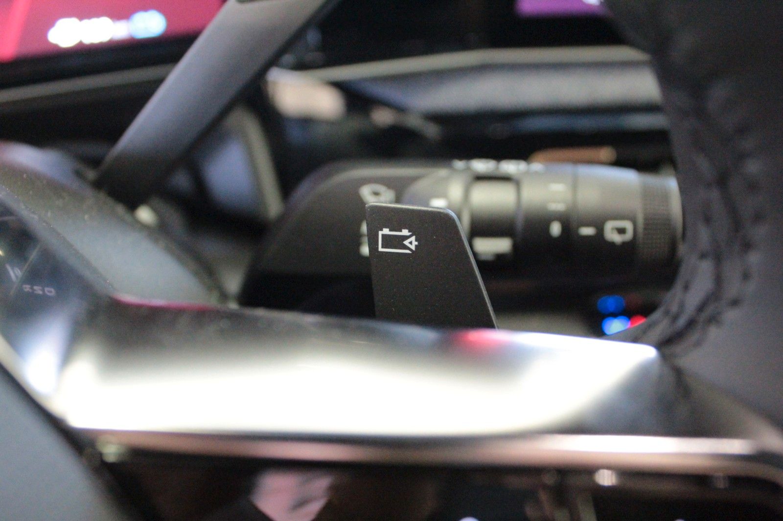 Fahrzeugabbildung Renault R 4 E-Tech 150 Comfort Range Techno Winter-Paket