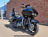 Harley-Davidson Street Glide / Roadglide