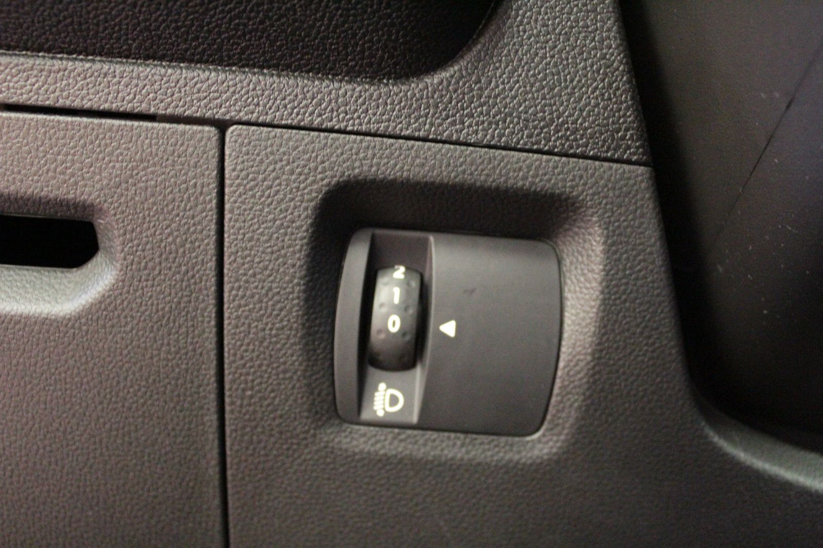 Fahrzeugabbildung Dacia Sandero TCe 90 Expression*Winterpaket*Alu*15424*