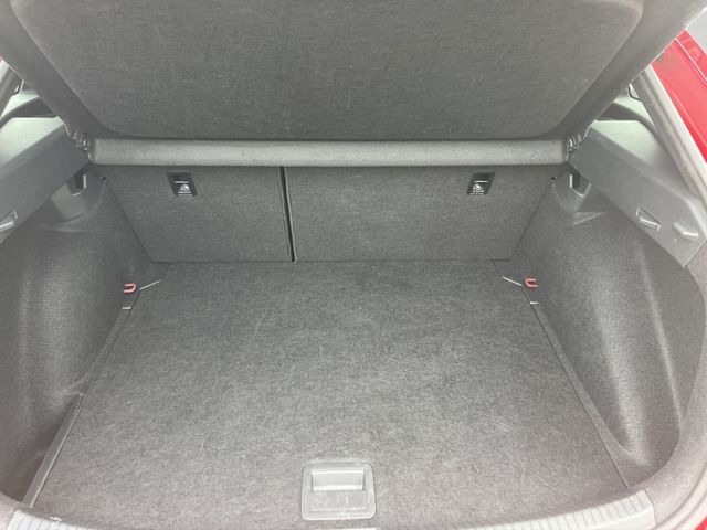Taigo R-Line 1.5 TSI DSG,ACC,Navi,AHK,IQ.DRIVE