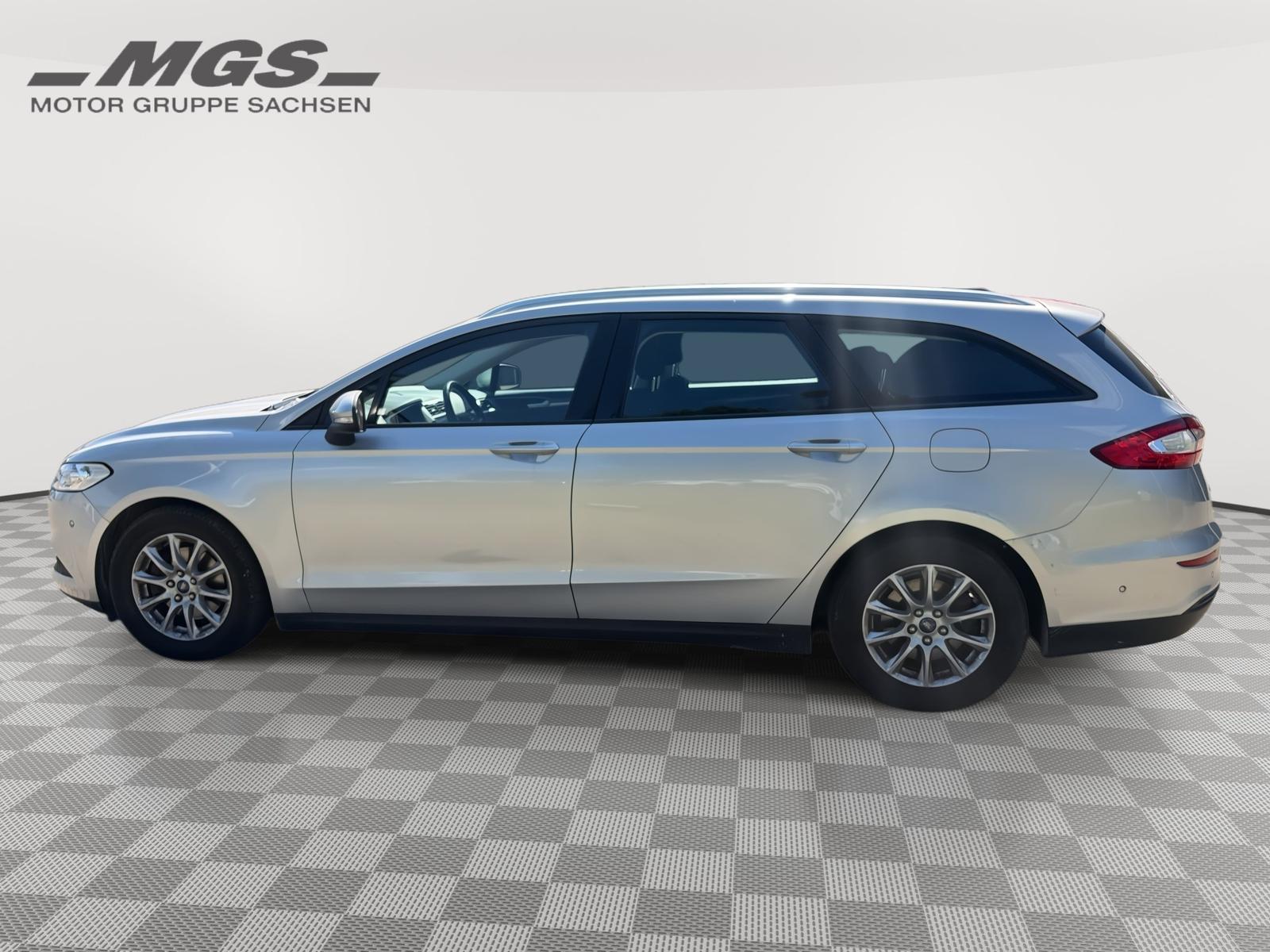 Ford Mondeo 2015 — photo 12