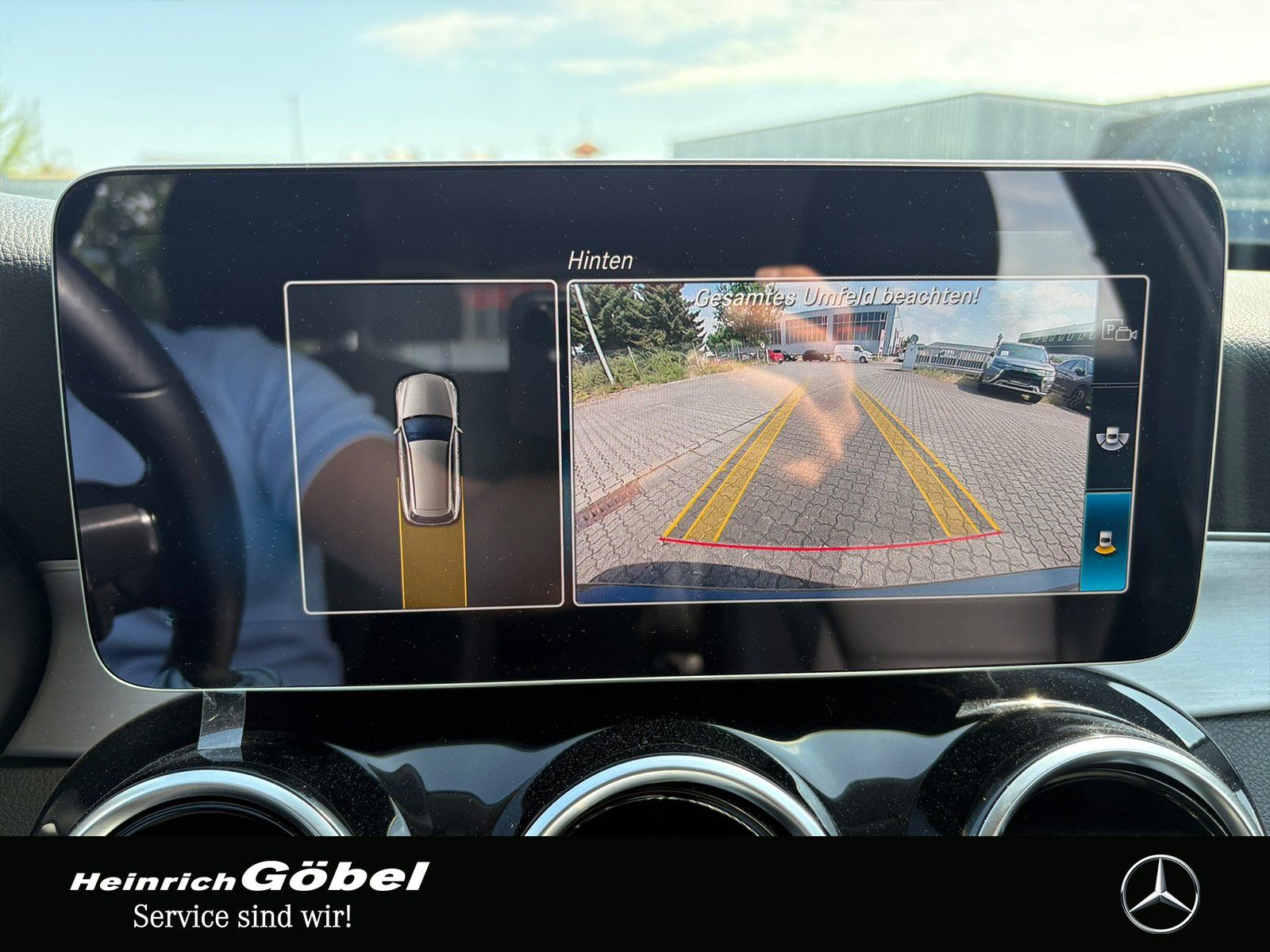 Fahrzeugabbildung Mercedes-Benz C 220 d T AVANTGARDE*LEDER*MULTIBEAM*CARPLAY*
