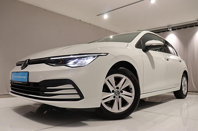 Golf 1.5 TSI Life ACC NAVI SHZ BT PDC LED Klima