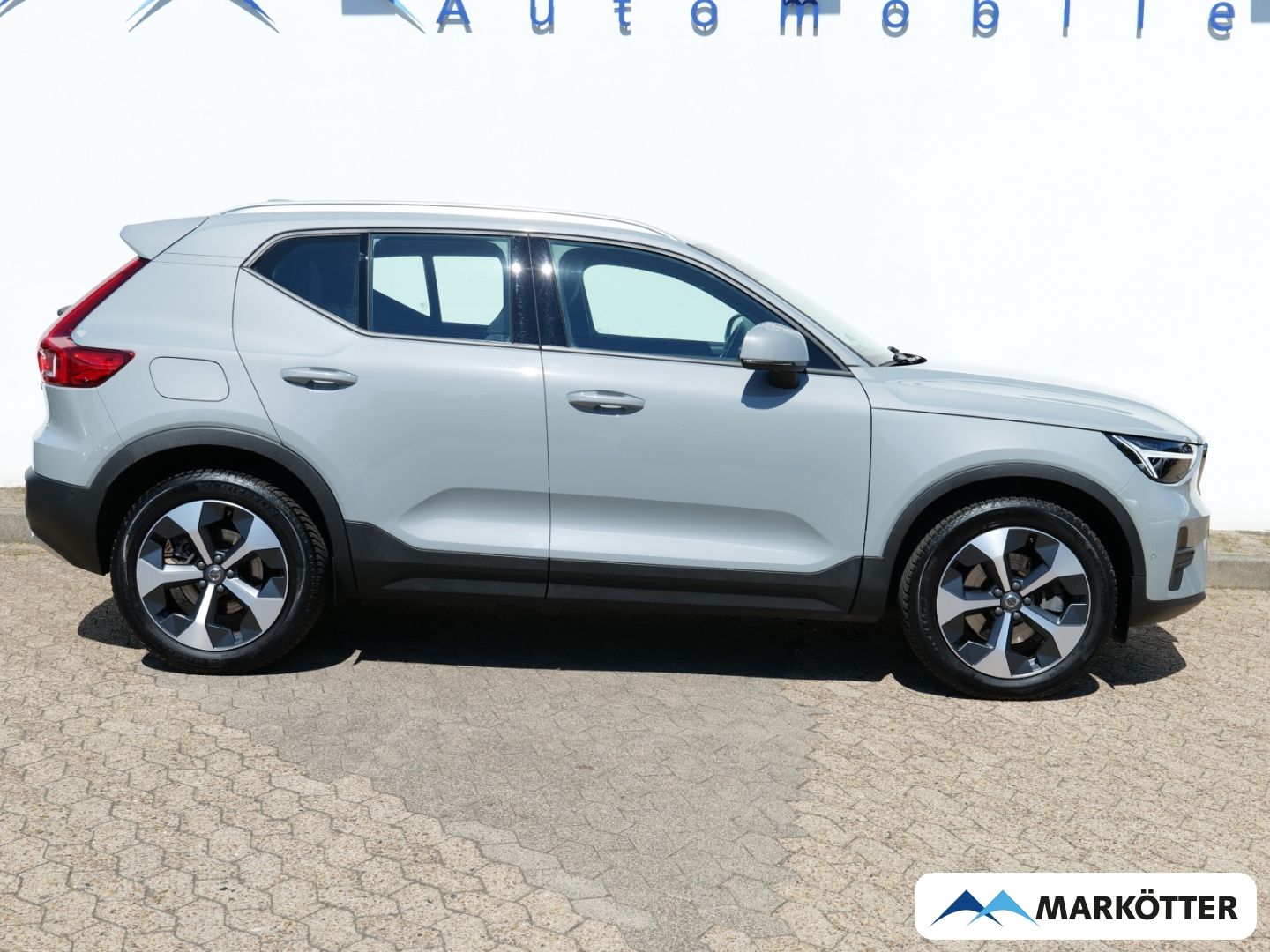 Volvo XC40 B3 360CAM BLIS PILOT GOOGLE APPLE & Android foto 3