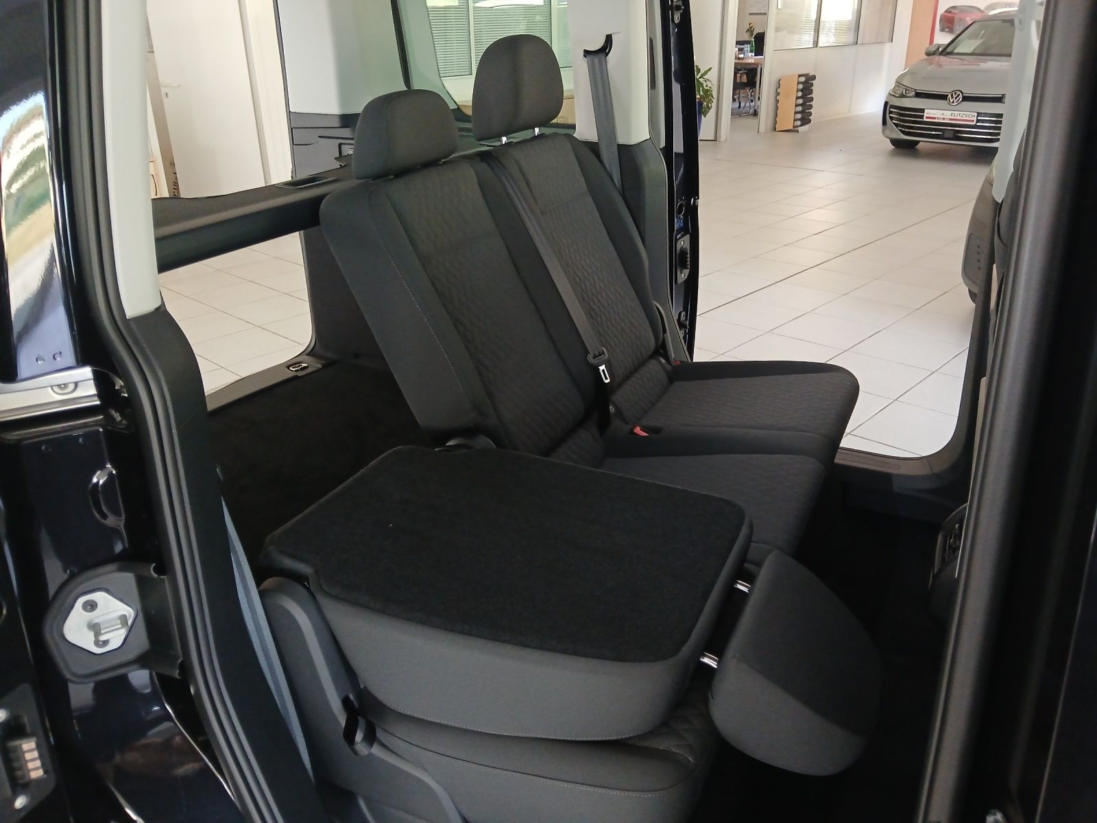 Fahrzeugabbildung Volkswagen Caddy TSI Life DSG CC, PDC, LED, Navi, RFK