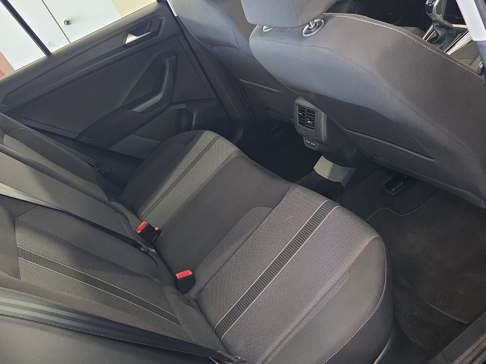 Volkswagen T-Roc - Bild 18
